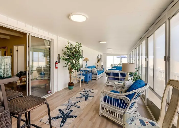 Between The Dunes: Breezy Beachfront Oceano Home!